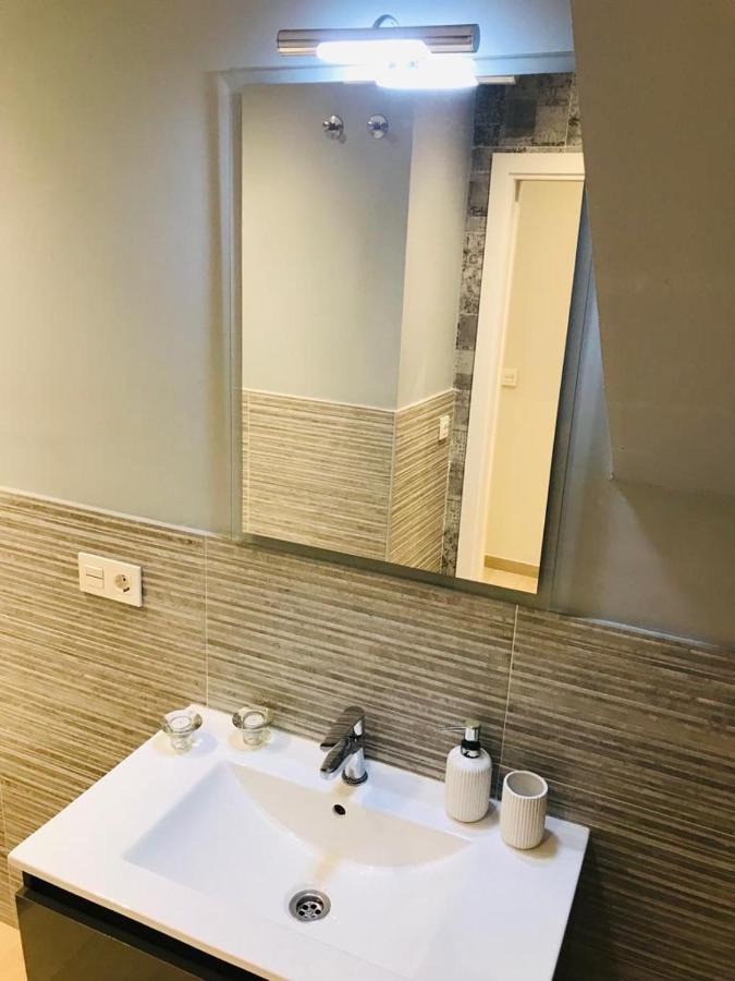 Wish Suite Gran Poder De Sevilla ภายนอก รูปภาพ
