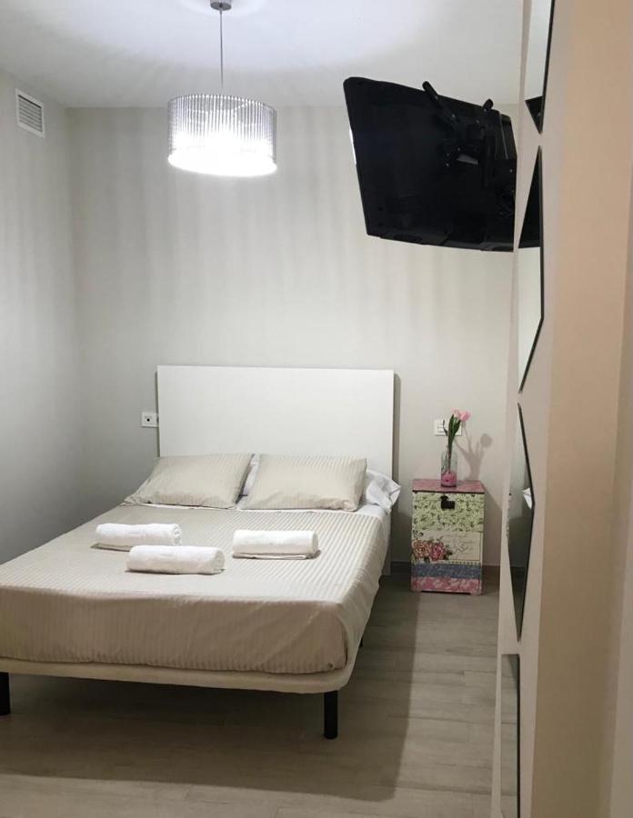 Wish Suite Gran Poder De Sevilla ภายนอก รูปภาพ